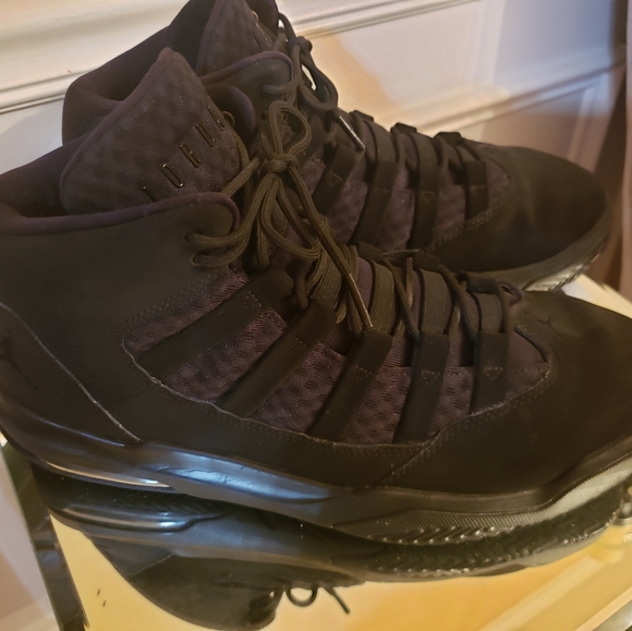 💥SOLD 💥NIKE Jordan Max Aura - Picture 3 of 10